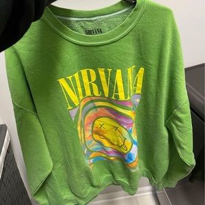 Cutest crewneck and such a vibrant color